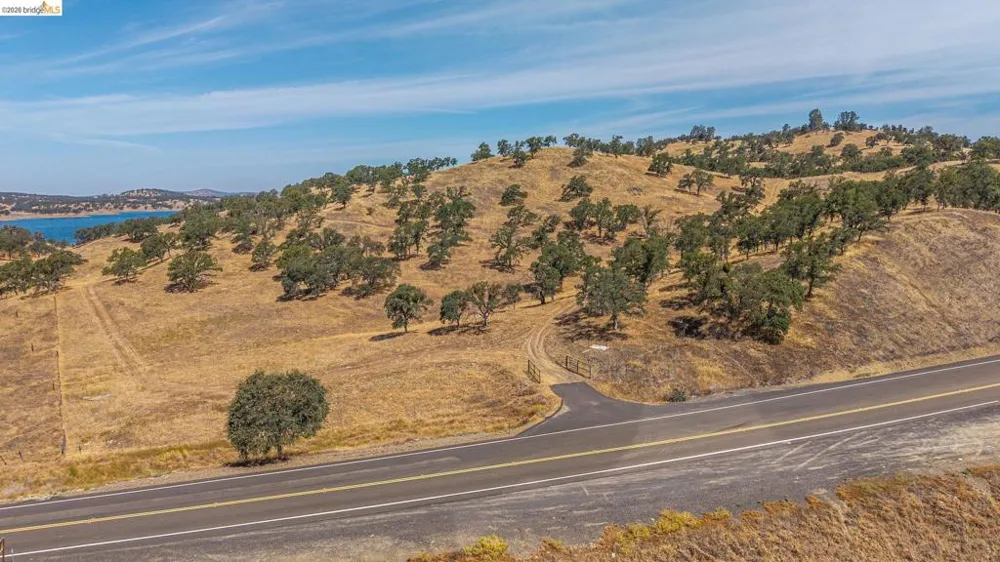 2 Cavalieri Ranch Rd La Grange, CA 95329