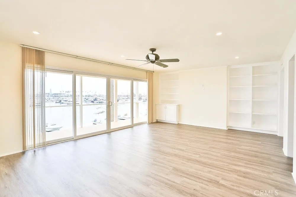 439 Via Lido Soud Newport Beach, CA 92663