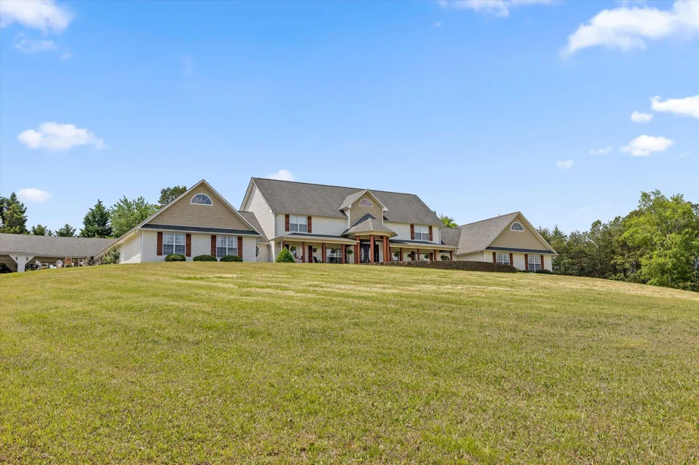 2979 Blythe Ferry Road Dayton, TN 37321