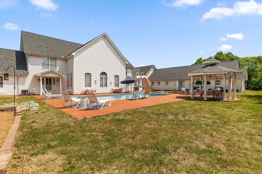 2979 Blythe Ferry Road Dayton, TN 37321