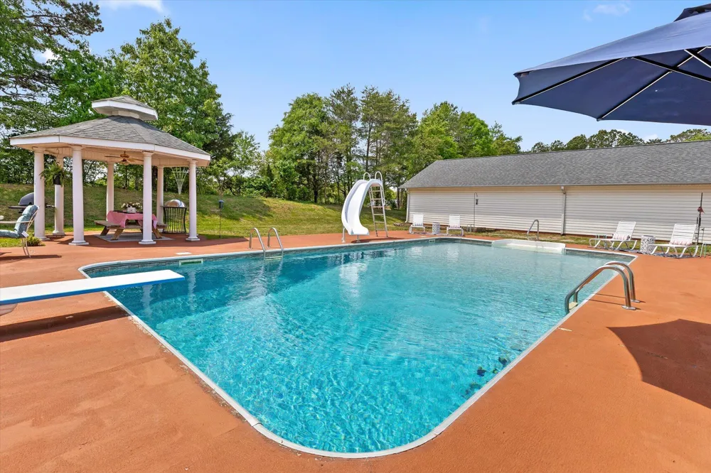 2979 Blythe Ferry Road Dayton, TN 37321