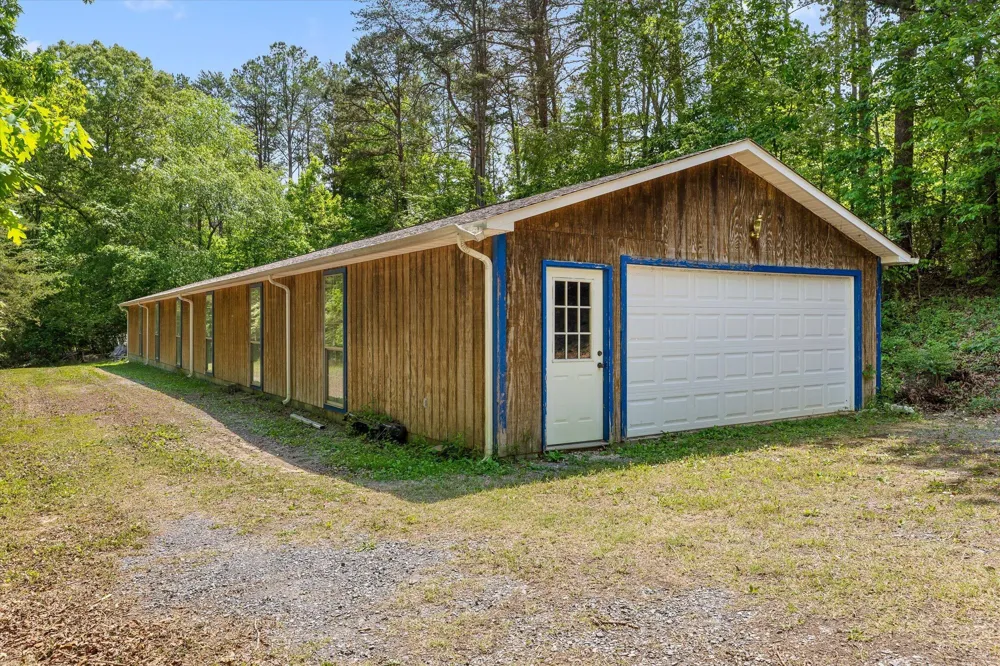 2979 Blythe Ferry Road Dayton, TN 37321