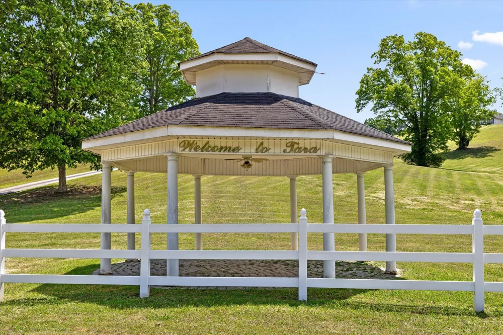 2979 Blythe Ferry Road Dayton, TN 37321