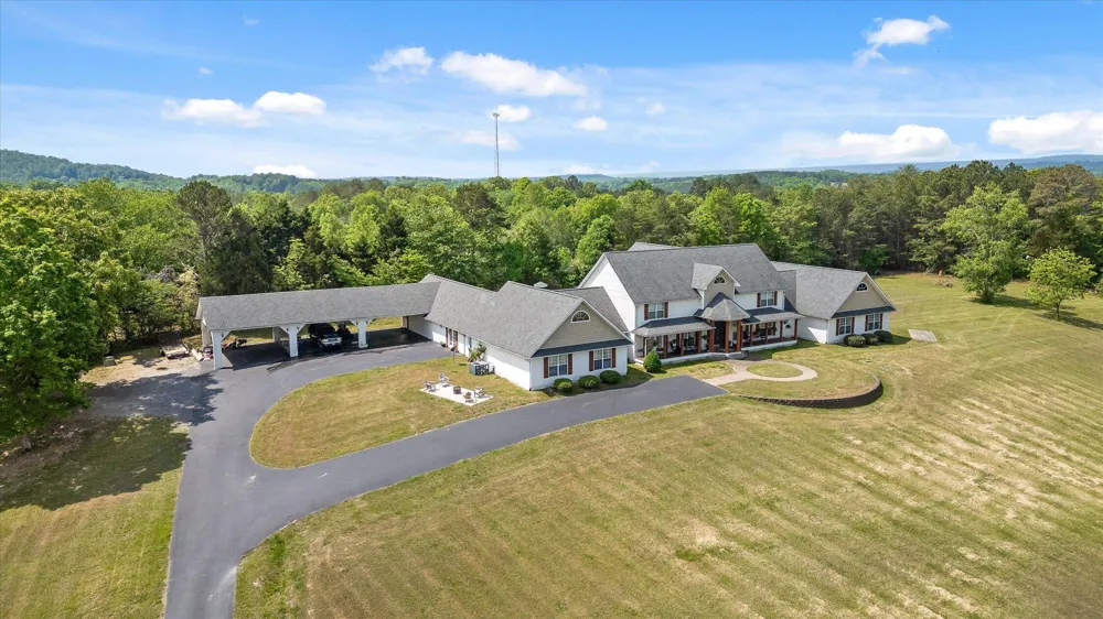 2979 Blythe Ferry Road Dayton, TN 37321