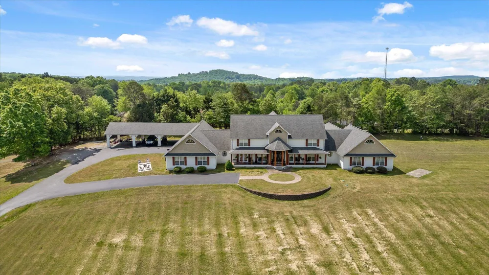 2979 Blythe Ferry Road Dayton, TN 37321