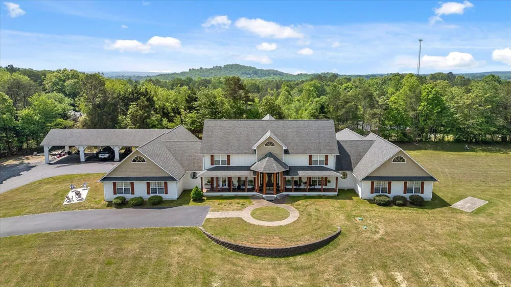 2979 Blythe Ferry Road Dayton, TN 37321