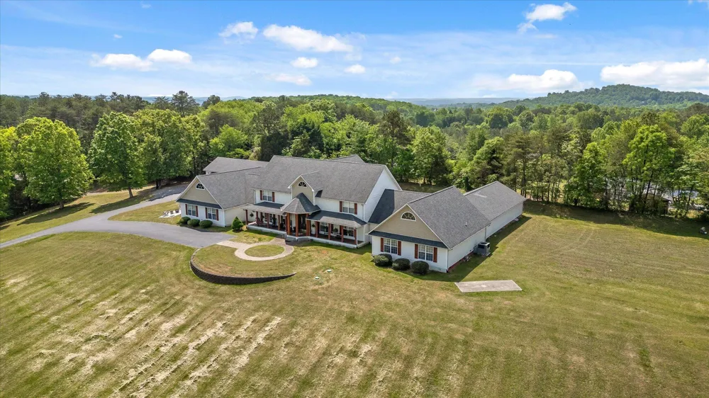 2979 Blythe Ferry Road Dayton, TN 37321