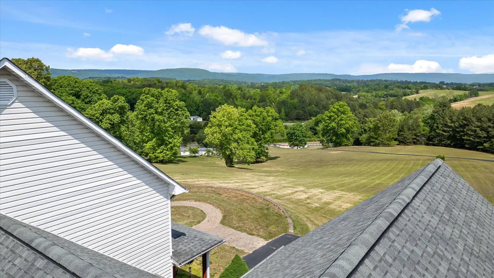 2979 Blythe Ferry Road Dayton, TN 37321