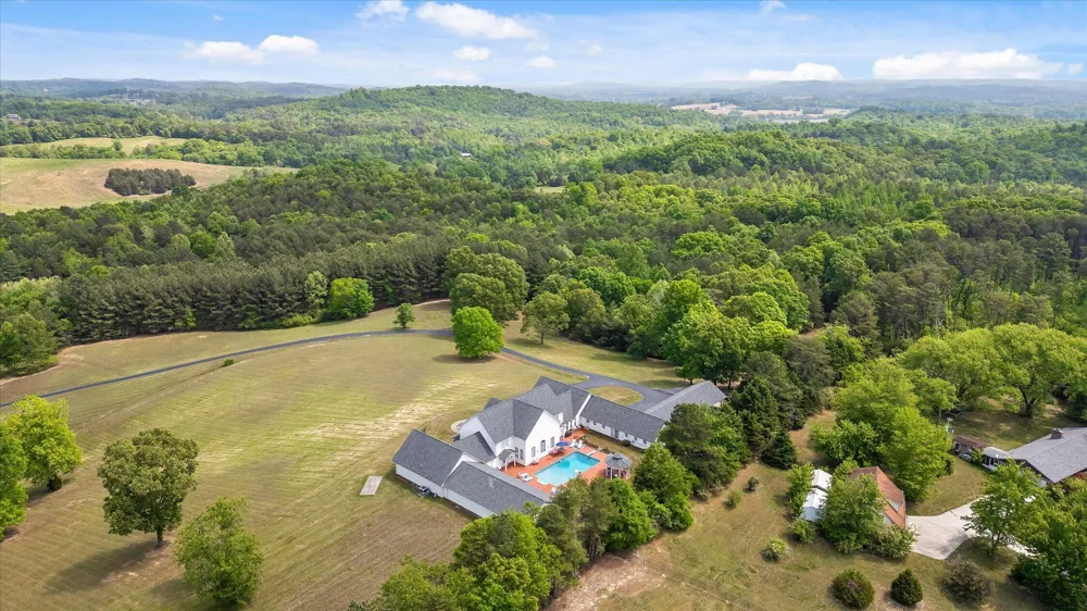 2979 Blythe Ferry Road Dayton, TN 37321