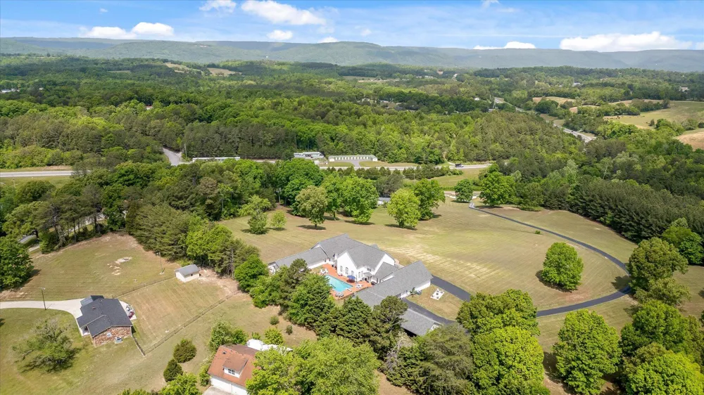 2979 Blythe Ferry Road Dayton, TN 37321
