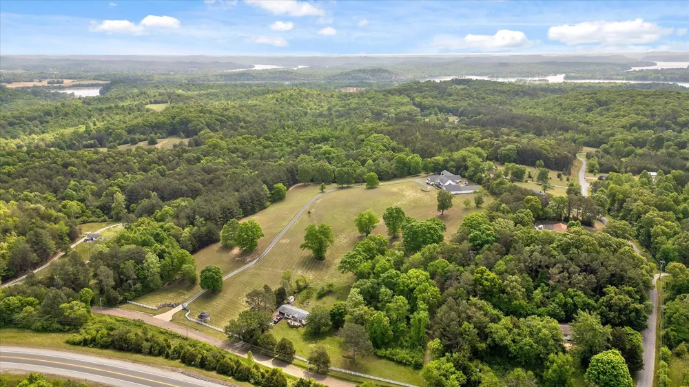 2979 Blythe Ferry Road Dayton, TN 37321