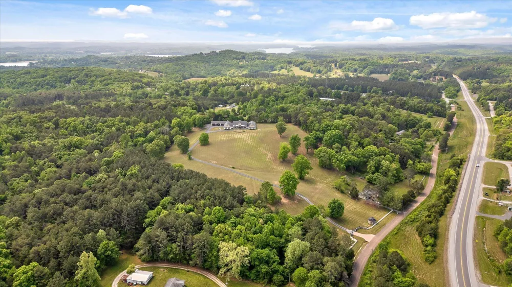 2979 Blythe Ferry Road Dayton, TN 37321