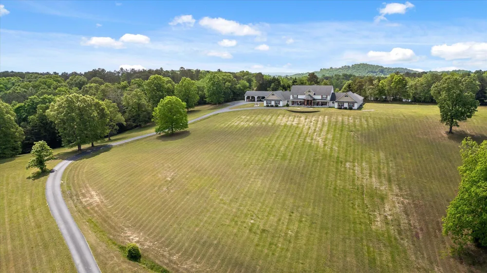2979 Blythe Ferry Road Dayton, TN 37321