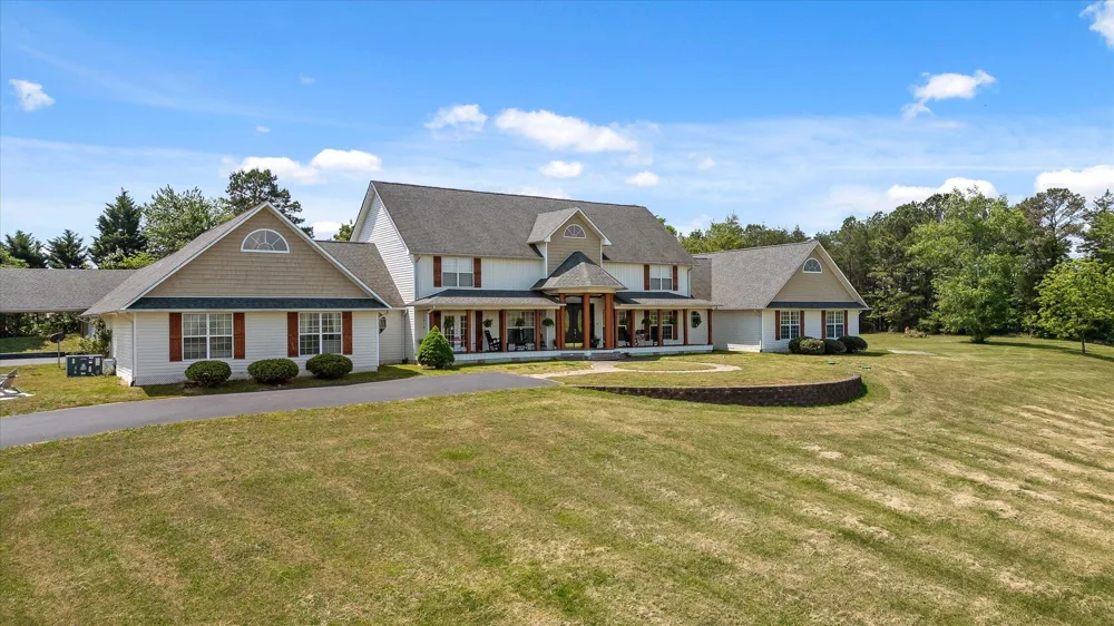 2979 Blythe Ferry Road Dayton, TN 37321