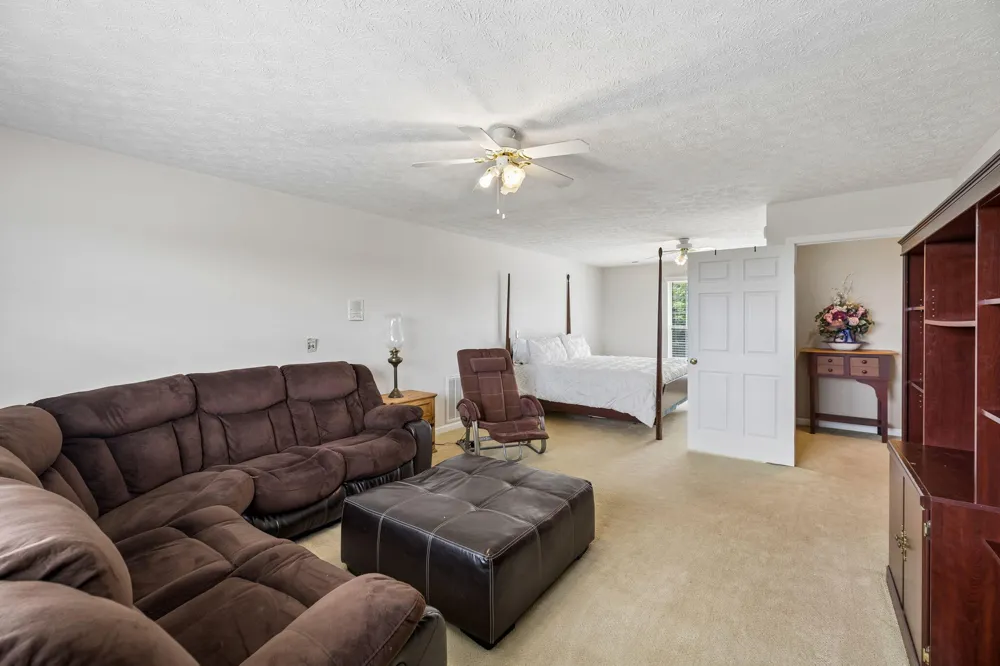 2979 Blythe Ferry Road Dayton, TN 37321
