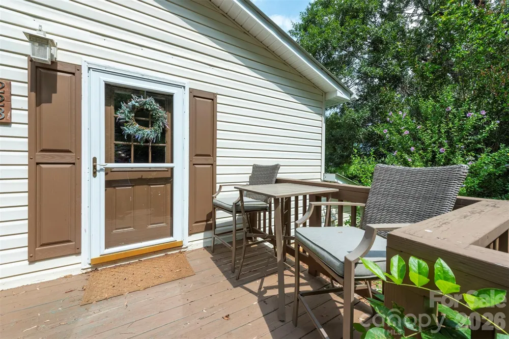 223 Davidson Road Swannanoa, NC 28778