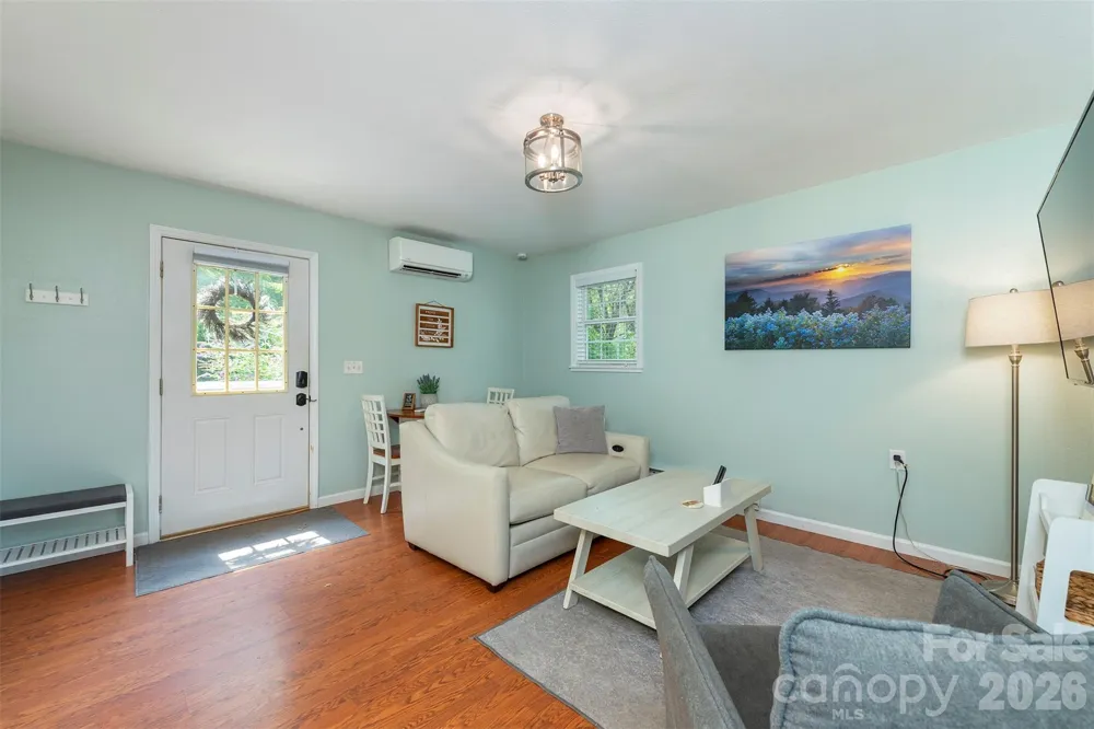 223 Davidson Road Swannanoa, NC 28778