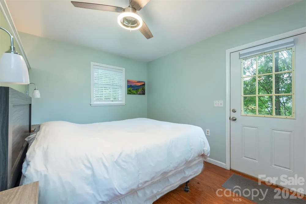 223 Davidson Road Swannanoa, NC 28778