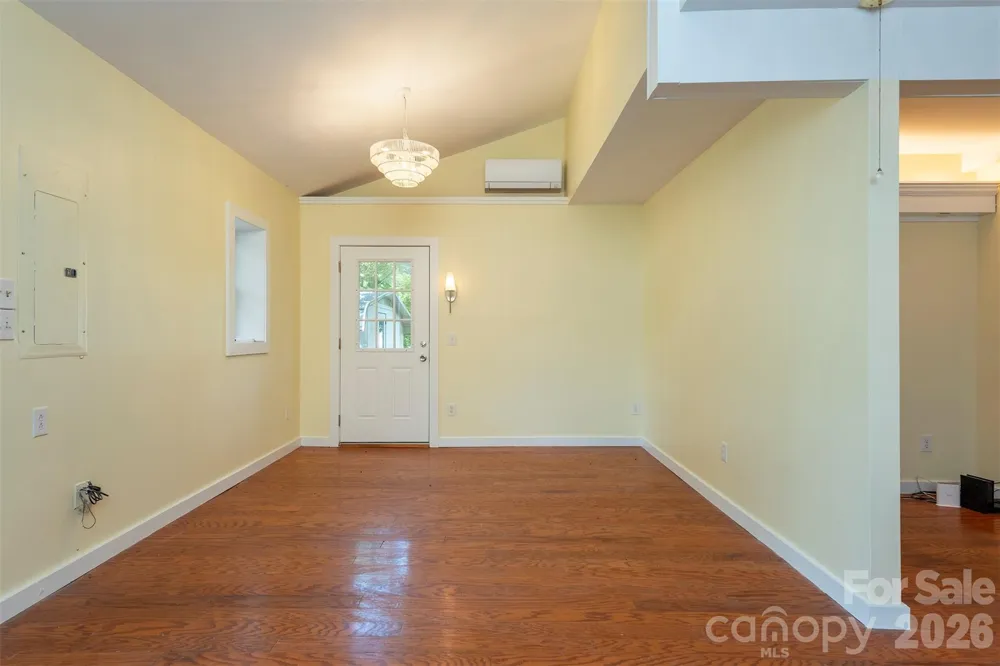 223 Davidson Road Swannanoa, NC 28778