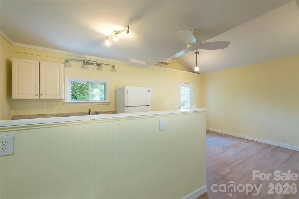 223 Davidson Road Swannanoa, NC 28778