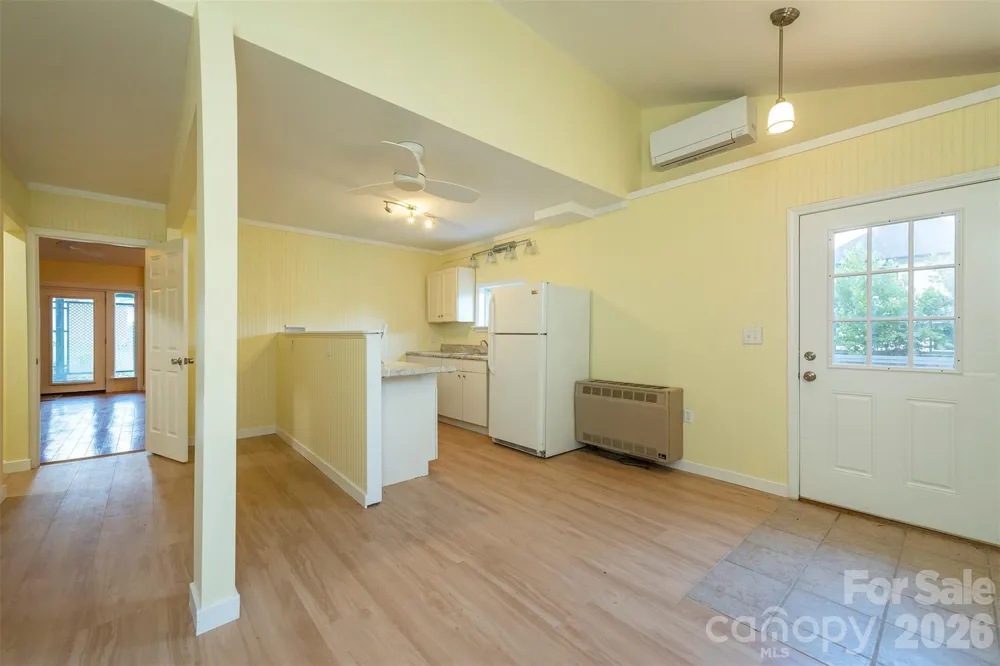 223 Davidson Road Swannanoa, NC 28778