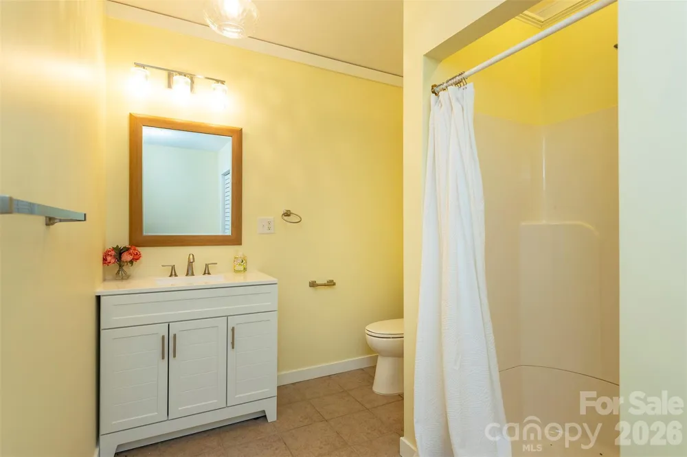 223 Davidson Road Swannanoa, NC 28778