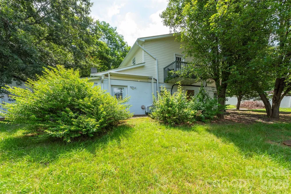 223 Davidson Road Swannanoa, NC 28778