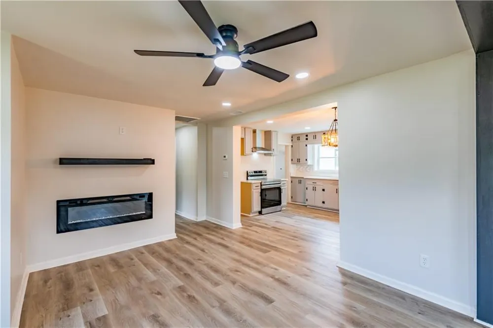 1404 Forest Avenue Hartwell, GA 30643