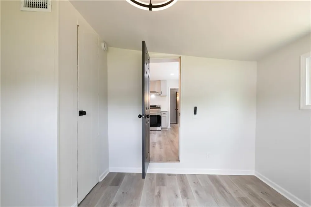 1404 Forest Avenue Hartwell, GA 30643