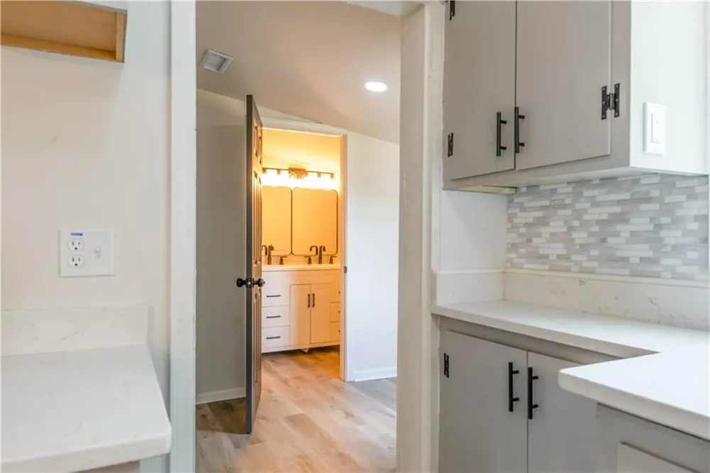 1404 Forest Avenue Hartwell, GA 30643