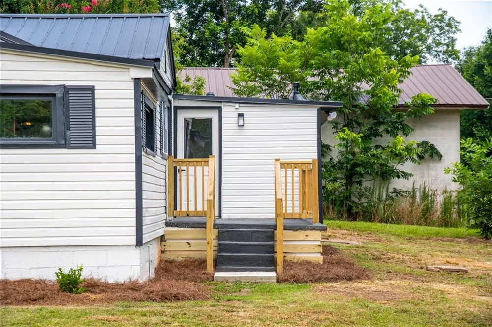 1404 Forest Avenue Hartwell, GA 30643