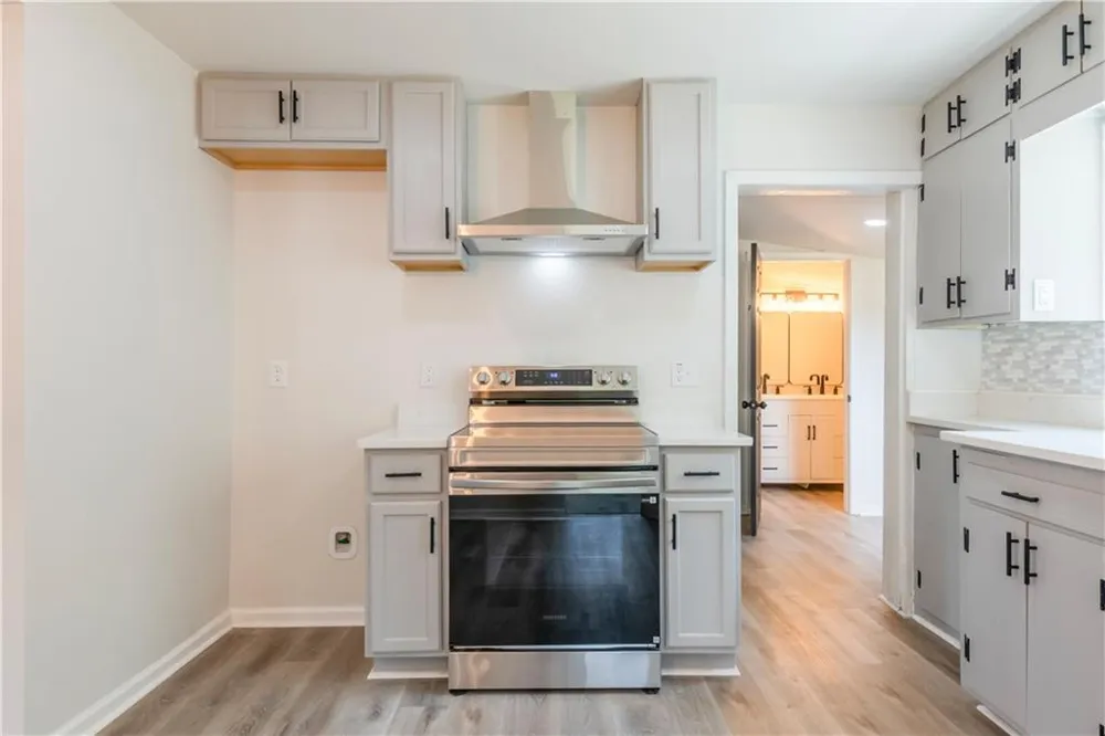 1404 Forest Avenue Hartwell, GA 30643