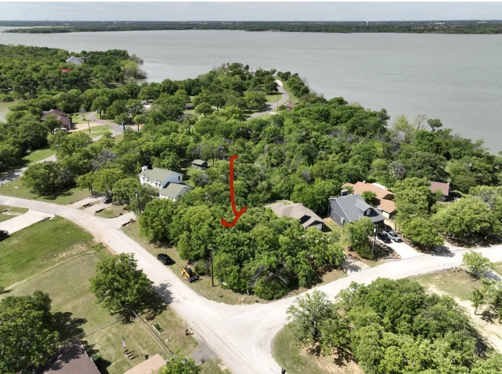 300 Dogie Trail Oak Point, TX 75068