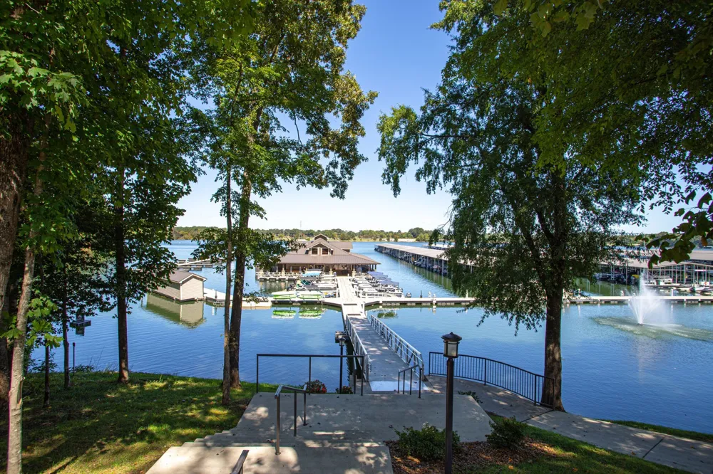 44 Hammock Dr Winchester, TN 37398