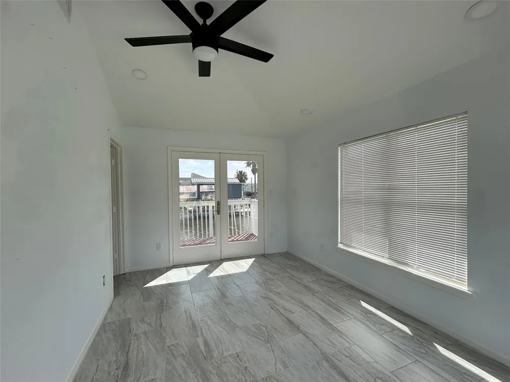 16643 Bermuda Way Jamaica Beach, TX 77554