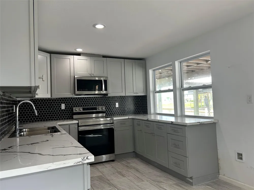 16643 Bermuda Way Jamaica Beach, TX 77554