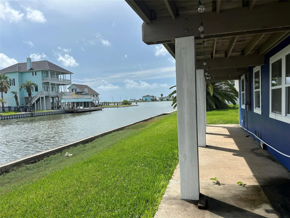 16643 Bermuda Way Jamaica Beach, TX 77554