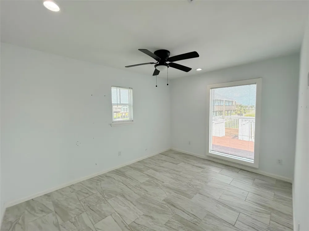 16643 Bermuda Way Jamaica Beach, TX 77554