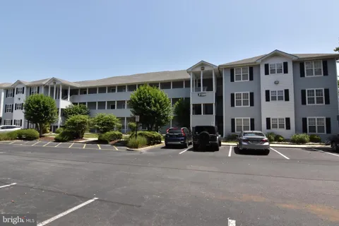 3500 SANIBEL CIRCLE #3516