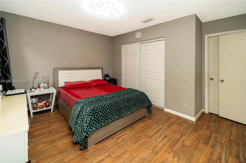 10815 NW 26th St Sunrise, FL 33322