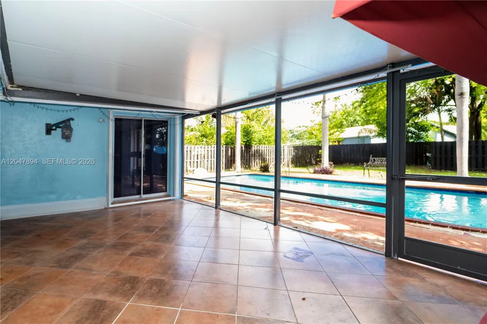 10815 NW 26th St Sunrise, FL 33322