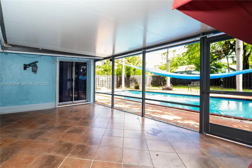 10815 NW 26th St Sunrise, FL 33322