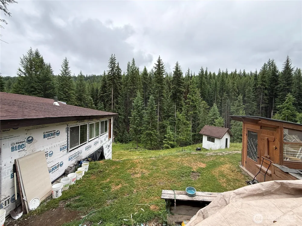 154 W Cougar Creek Road Wauconda, WA 98859