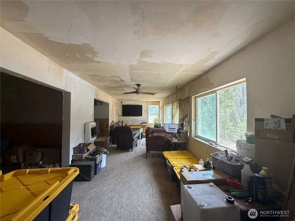 154 W Cougar Creek Road Wauconda, WA 98859