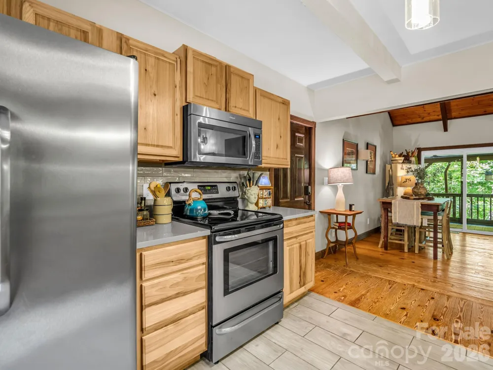 2760 Ugugu Drive Brevard, NC 28712