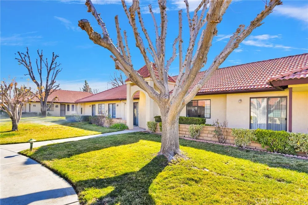 19228 Cottonwood Drive Apple Valley, CA 92308