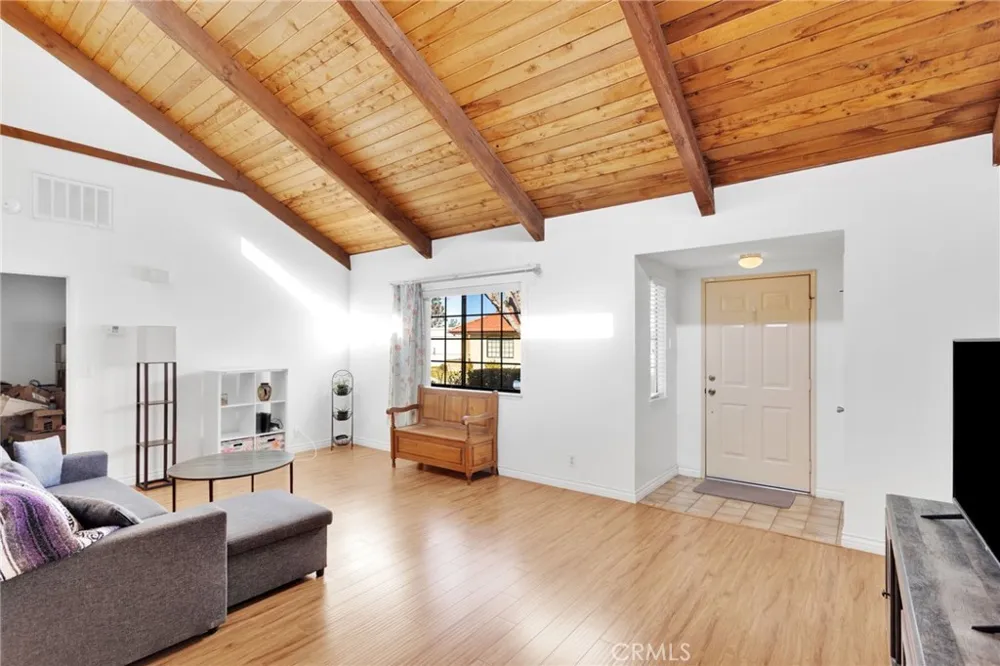 19228 Cottonwood Drive Apple Valley, CA 92308