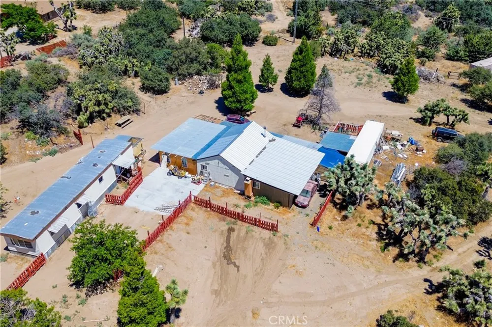 3576 Whispering Pines Phelan, CA 92371