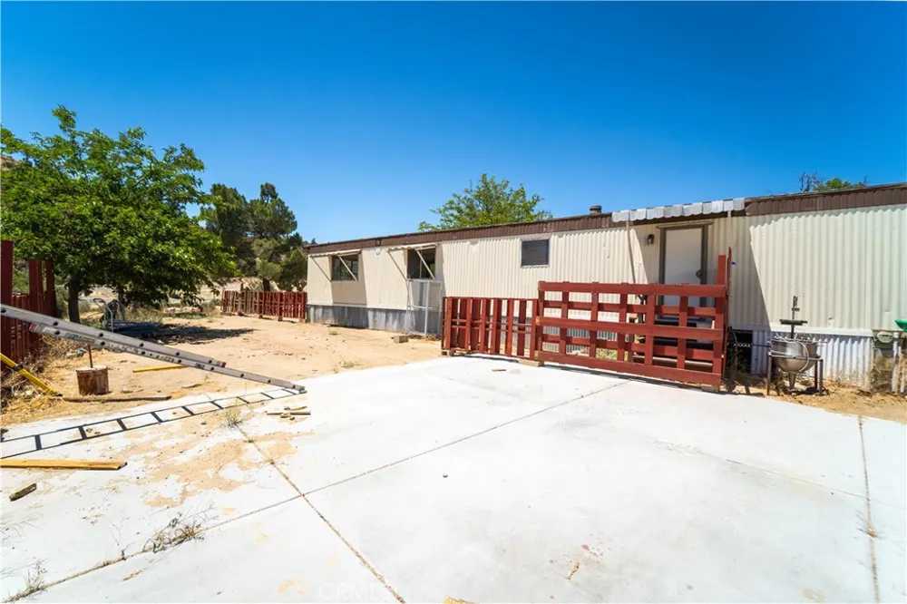 3576 Whispering Pines Phelan, CA 92371