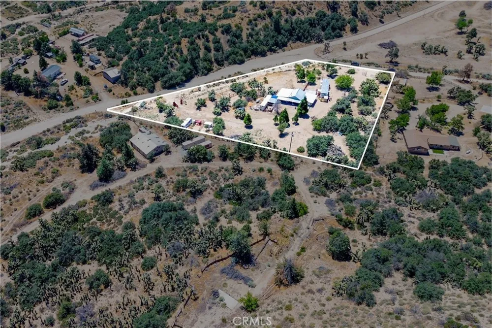 3576 Whispering Pines Phelan, CA 92371